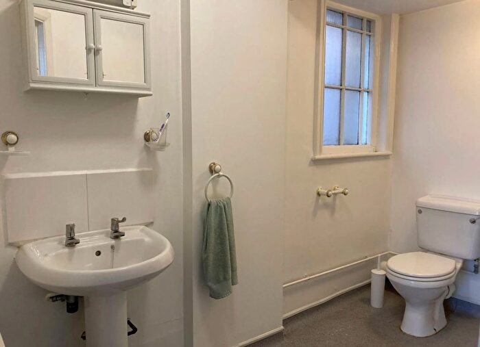 1 Bedroom Studio To Rent In London Road, Leicester, LE2