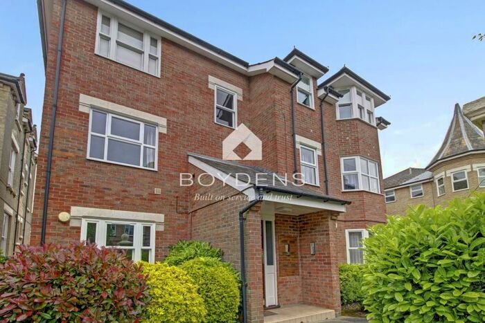 1 Bedroom Flat To Rent In Oxford Court, Oxford Road, Colchester, Essex, CO3
