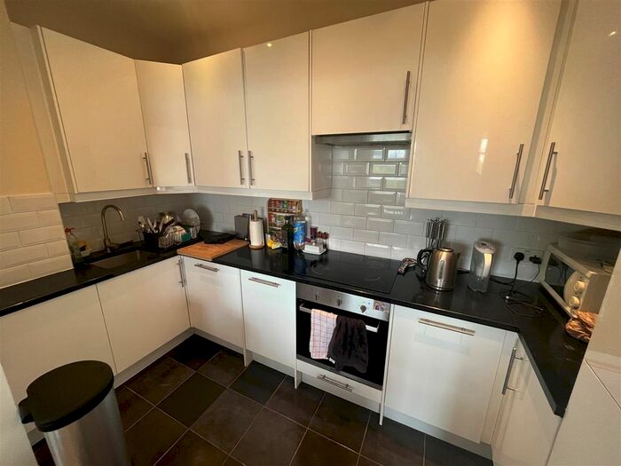 2 Bedroom Flat To Rent In Sussex Square, Brighton, BN2