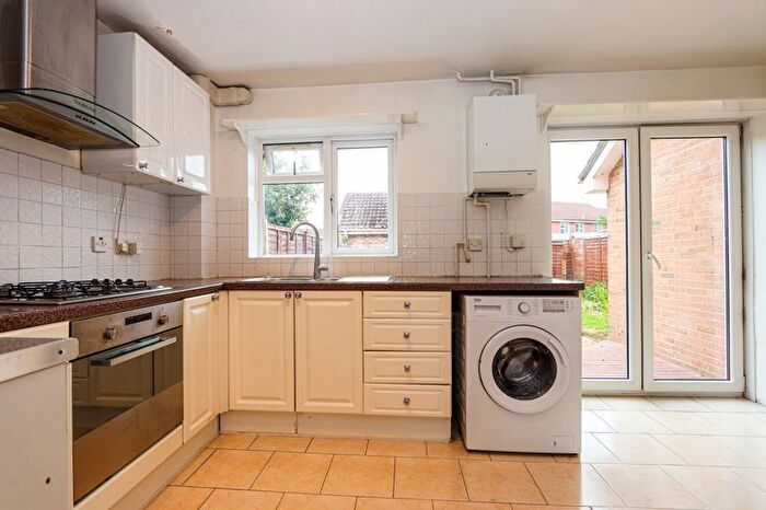 4 Bedroom Terraced House To Rent In Brentford Close, Yeading, Hayes, UB4