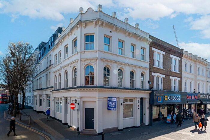 1 Bedroom Apartment To Rent In High Street, Sutton, SM1