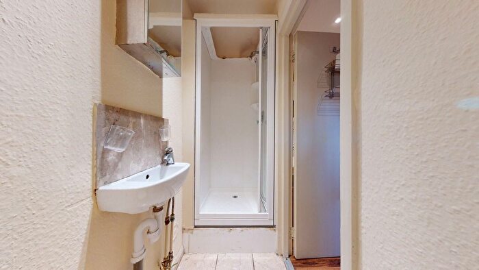 Studio To Rent In Chichele Road, London, NW2