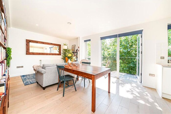 2 Bedroom Flat For Sale In Lollard Street, Kennington, SE11