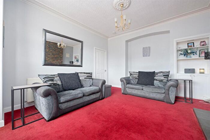 2 Bedroom Semi-Detached Bungalow For Sale In Arthur Street, Dunfermline, KY12