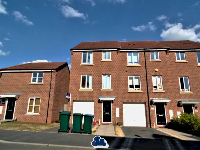 4 Bedroom Semi-Detached House To Rent In Surrey Drive, Coventry, CV3