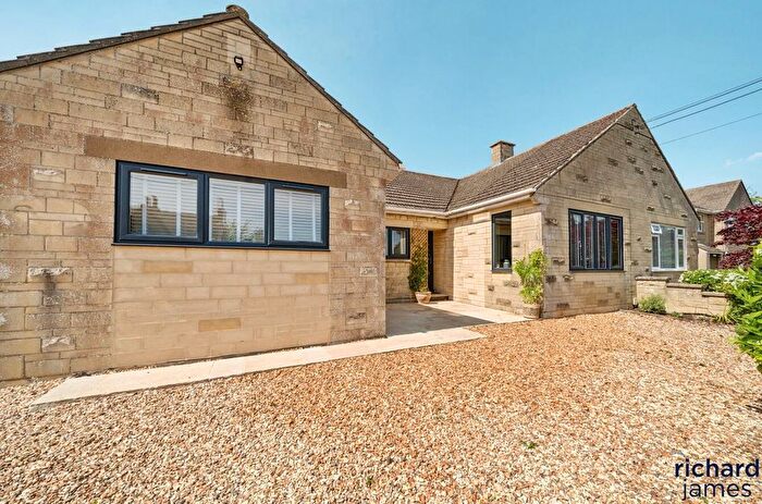2 Bedroom Bungalow For Sale In Compton Road, Hilmarton, SN11