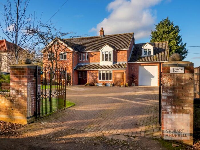 6 Bedroom Detached House For Sale In Bramble House, Norwich Road, Smallburgh, Norfolk, NR12