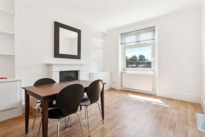2 Bedroom Flat To Rent In Coleherne Road, London, SW10