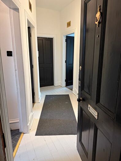 1 Bedroom Flat To Rent In Second Floor Left, Willowbank Road, Aberdeen, AB11