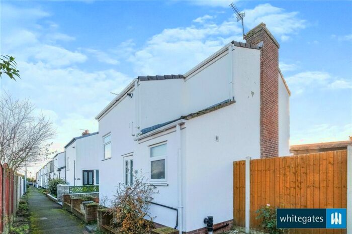 3 Bedroom Semi-Detached House For Sale In Assheton Walk, Hale Village, Liverpool, Cheshire, L24