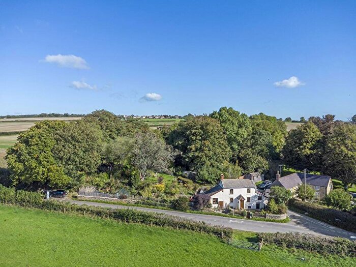 2 Bedroom Cottage For Sale In Holwell, DT9