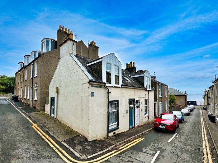 2 Bedroom Cottage For Sale In Mount Stuart Street, Millport, Isle Of Cumbrae, KA28