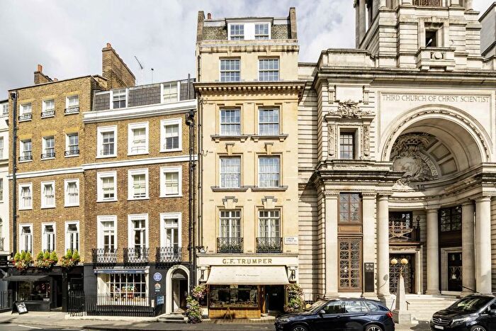 2 Bedroom Flat To Rent In Curzon Street, Mayfair, W1J
