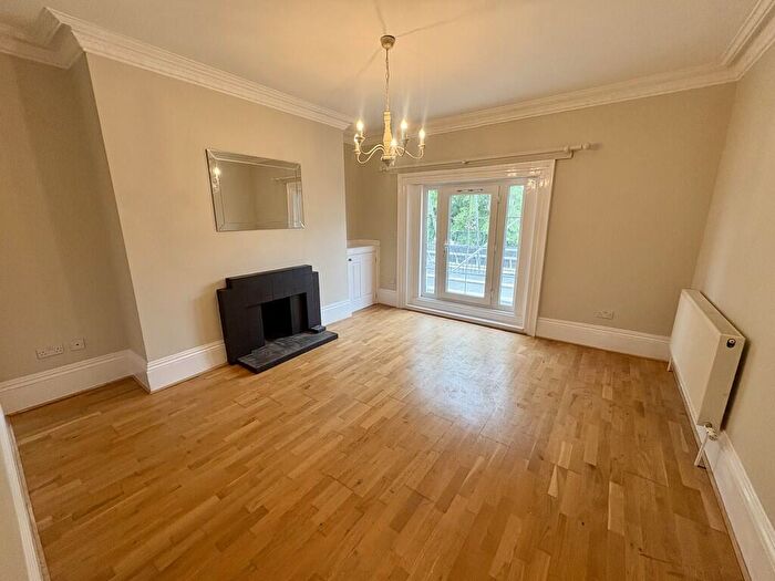 2 Bedroom Flat To Rent In Bedford Place, SO15