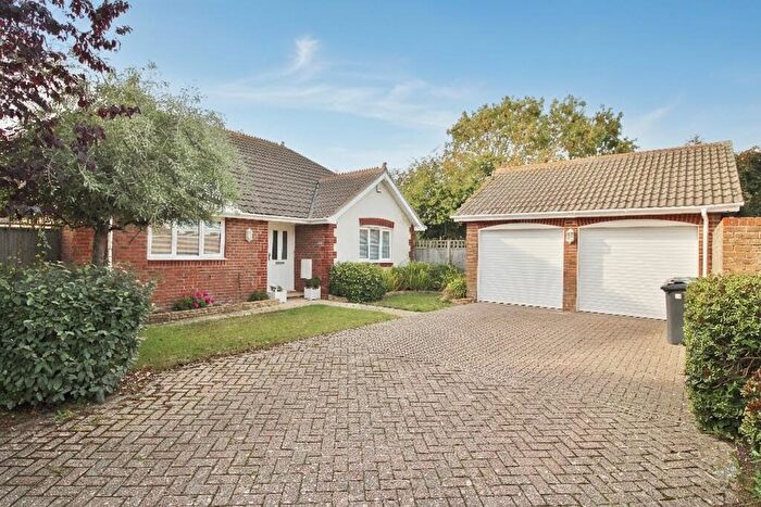 2 Bedroom Detached Bungalow For Sale In Victoria Road, Hayling Island, PO11
