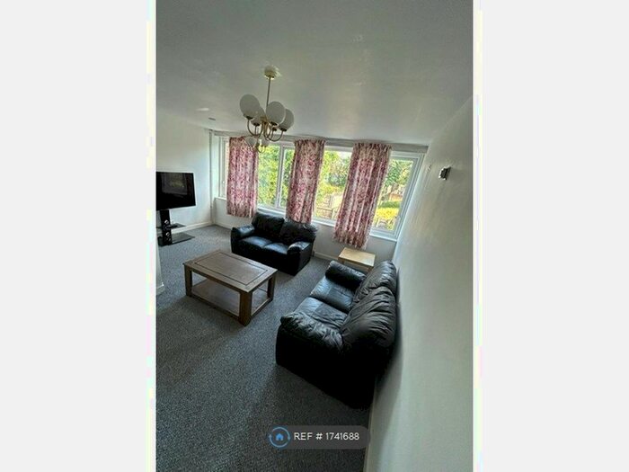 4 Bedroom Terraced House To Rent In Angell Park Gardens, Brixton, SW9