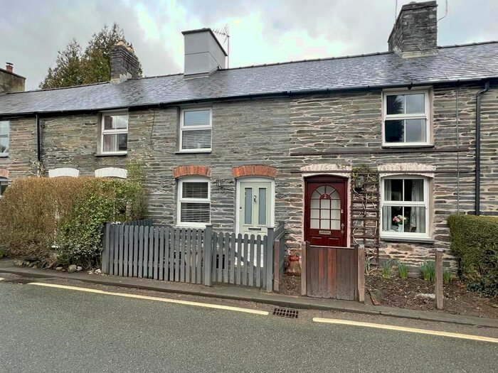 2 Bedroom Cottage For Sale In Pennal, Machynlleth, SY20