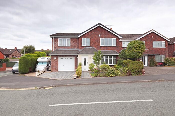 4 Bedroom Detached House For Sale In Stephens Way, Bignall End, ST7
