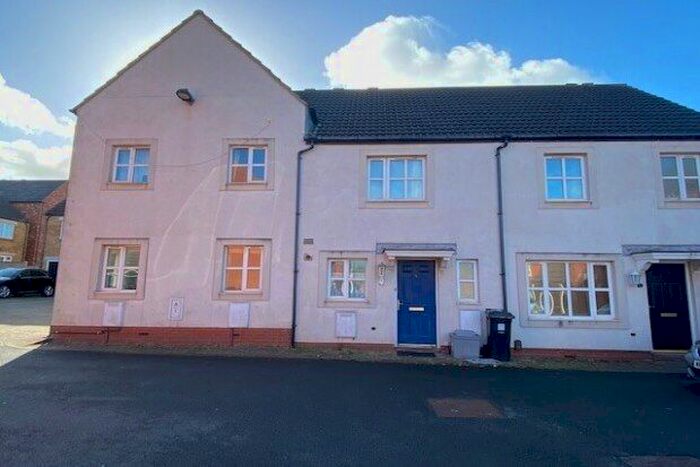 2 Bedroom Terraced House To Rent In County Way, Bristol, BS34