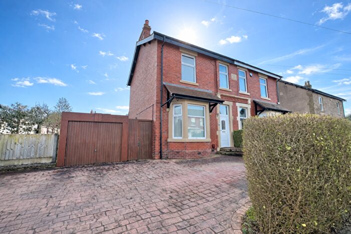 3 Bedroom Semi Detached House For Sale In Lime Grove, Thornton, FY5