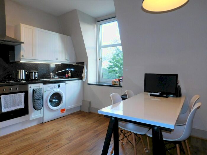 1 Bedroom Flat To Rent In Union Grove, City Centre, Aberdeen, AB10
