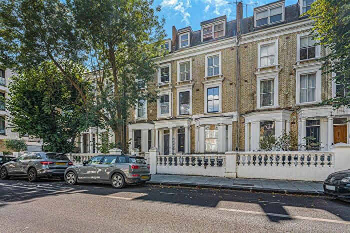 1 Bedroom Flat To Rent In Elsham Road, West Kensington, W14