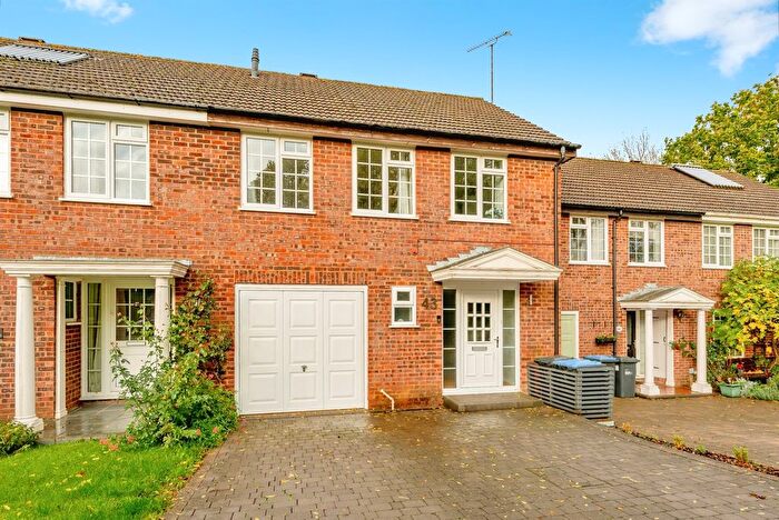 3 Bedroom Terraced House For Sale In The Glades, East Grinstead, RH19