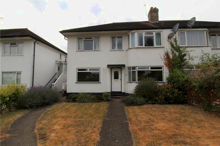 3 Bedroom Maisonette To Rent In Cavendish Avenue, London, W13