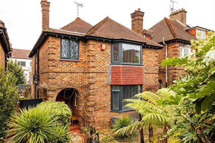 4 Bedroom House For Sale In Davigdor Road, Hove, BN3