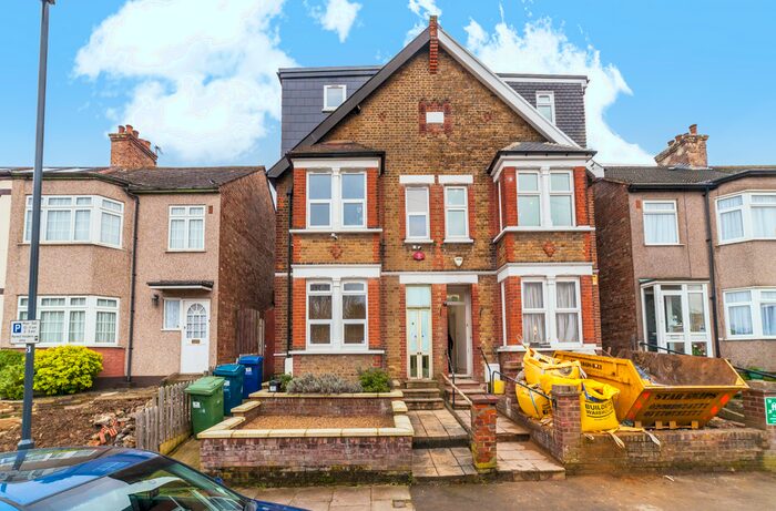 Studio To Rent In Kingsley Road, Harrow, HA2