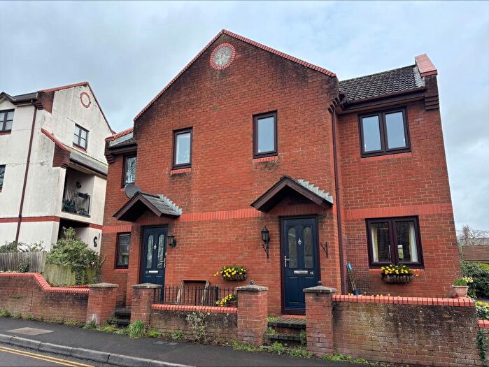 2 Bedroom House To Rent In Turner Court, Wells, BA5