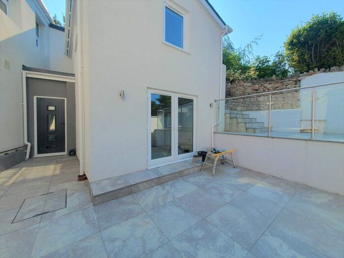 1 Bedroom Cottage To Rent In Teignmouth Road, Torquay, TQ1