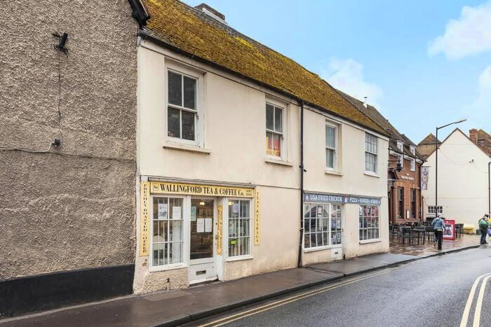 1 Bedroom Flat To Rent In St. Martins Street, Wallingford, OX10