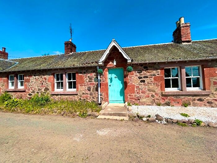 2 Bedroom Terraced Bungalow To Rent In Baledgarno, Inchture, Perthshire, PH14