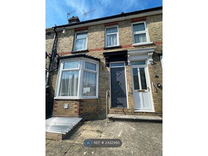 3 Bedroom Terraced House To Rent In Victoria Street, Maidstone, ME16