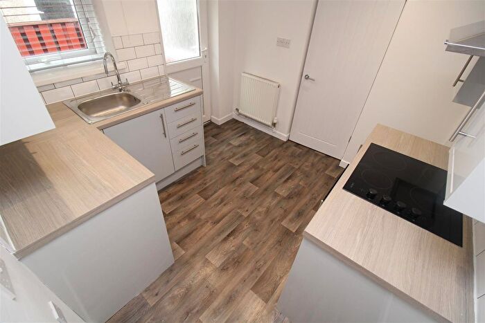 2 Bedroom Property To Rent In Arail Street, Six Bells, Abertillery, NP13