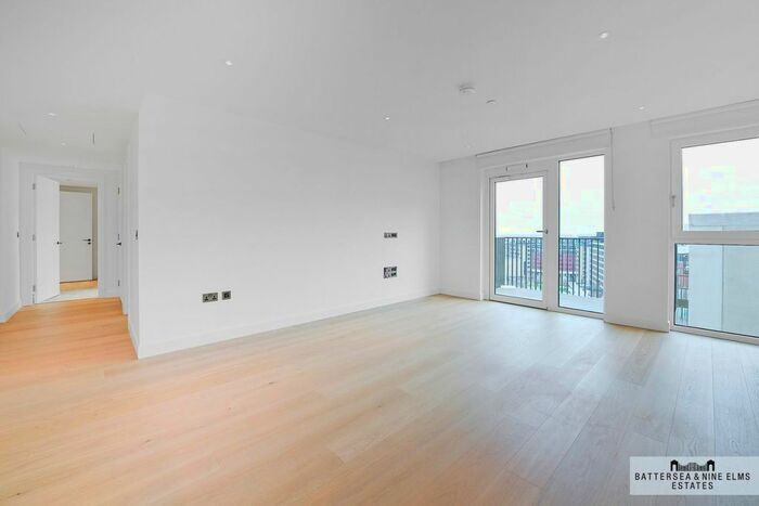2 Bedroom Flat To Rent In Fountain Park Way, London, W12