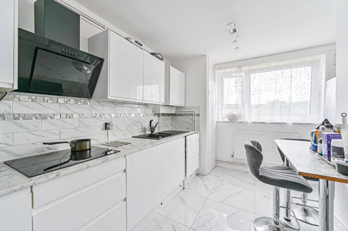 1 Bedroom Flat For Sale In Kirkham Street, Plumstead, London, SE18