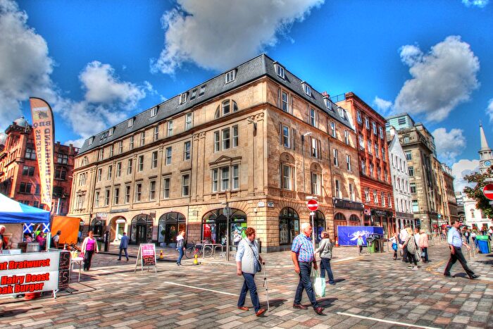 3 Bedroom Flat To Rent In Wilson Street, Glasgow, G1