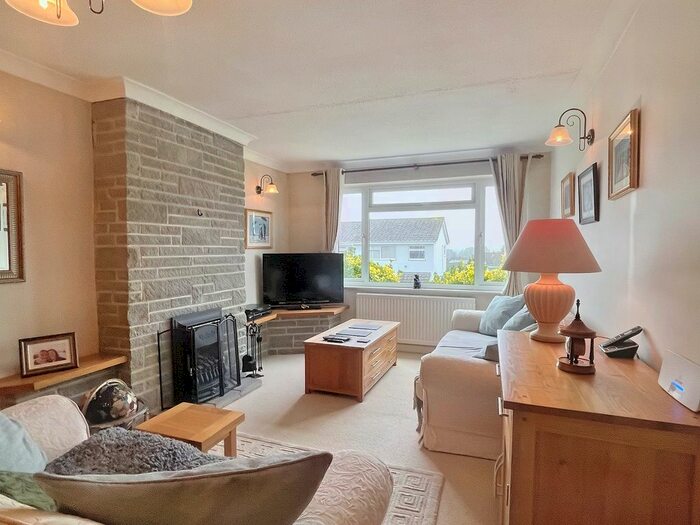 3 Bedroom Semi-Detached House For Sale In Willow Drive, Hutton, Weston-Super-Mare, North Somerset., BS24