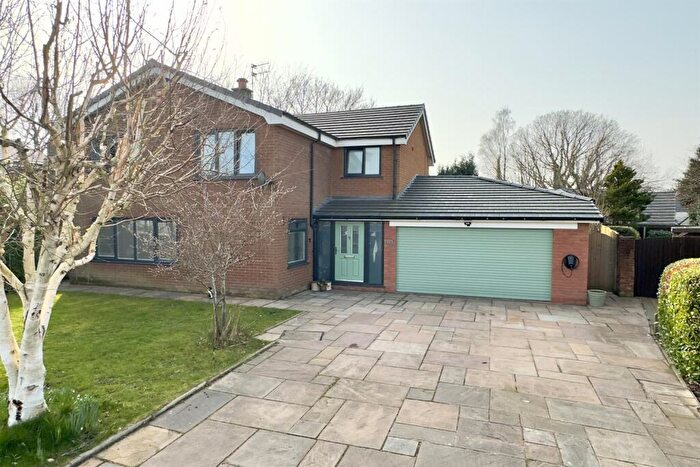 4 Bedroom Detached House For Sale In Willow Lane, Goostrey, CW4