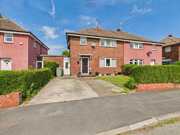 3 Bedroom Semi-Detached House For Sale In Meadow Road, Clay Cross, S45