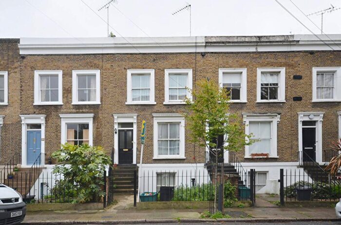 2 Bedroom Flat To Rent In Yeate Street, De Beauvoir Town, London, N1