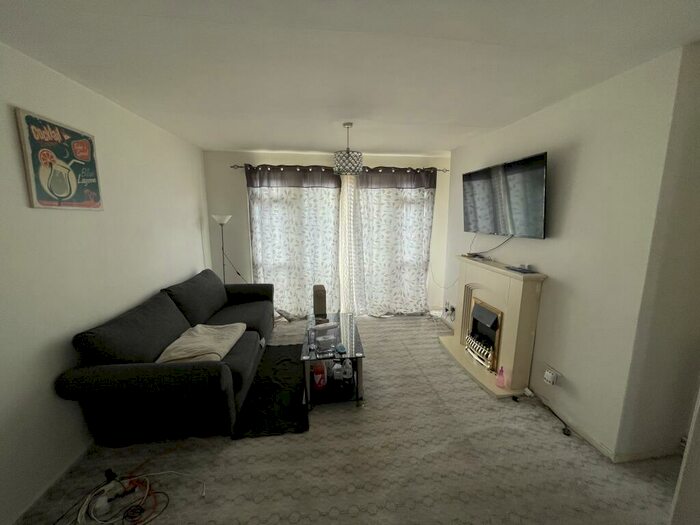1 Bedroom Flat For Sale In Christchurch Court, Southchurch Road, Southend-on-Sea, SS1