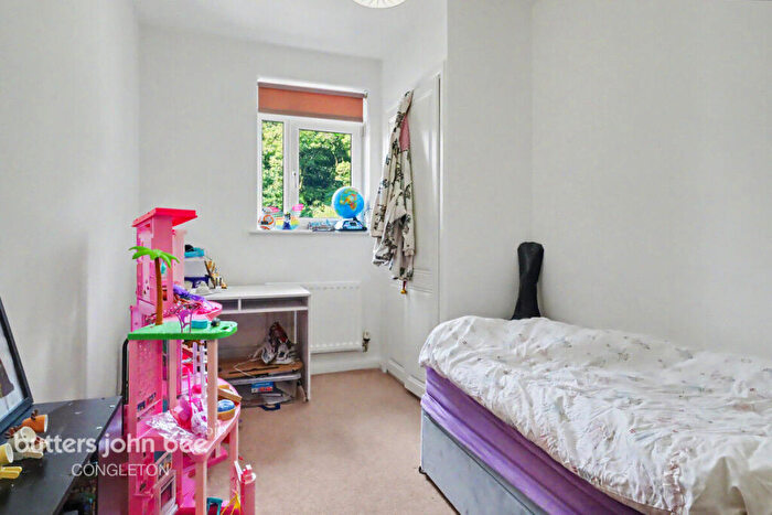 2 Bedroom Apartment For Sale In Mill Green, Congleton, CW12