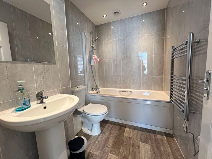 2 Bedroom Maisonette To Rent In Brunswick Street, Lotus Court Brunswick Street, TQ14