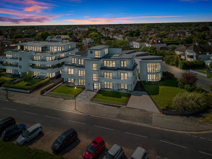 2 Bedroom Apartment For Sale In Frinton On Sea, CO13