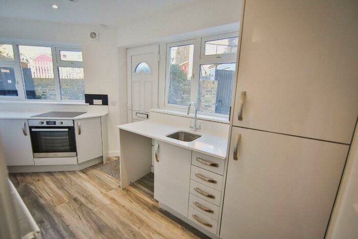 1 Bedroom Flat To Rent In Rear Flat, A Dover Road, Folkestone, CT20