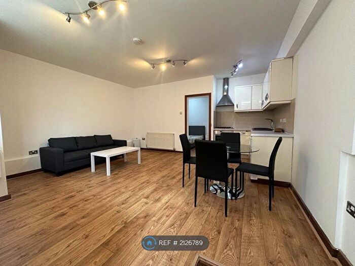 1 Bedroom Flat To Rent In Fortis Green, London, N2