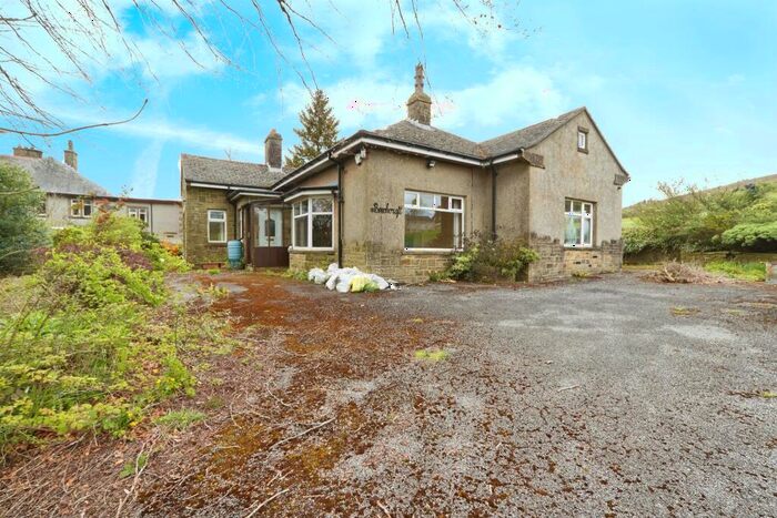 3 Bedroom Detached Bungalow For Sale In Yate Lane, Oxenhope, Keighley, BD22